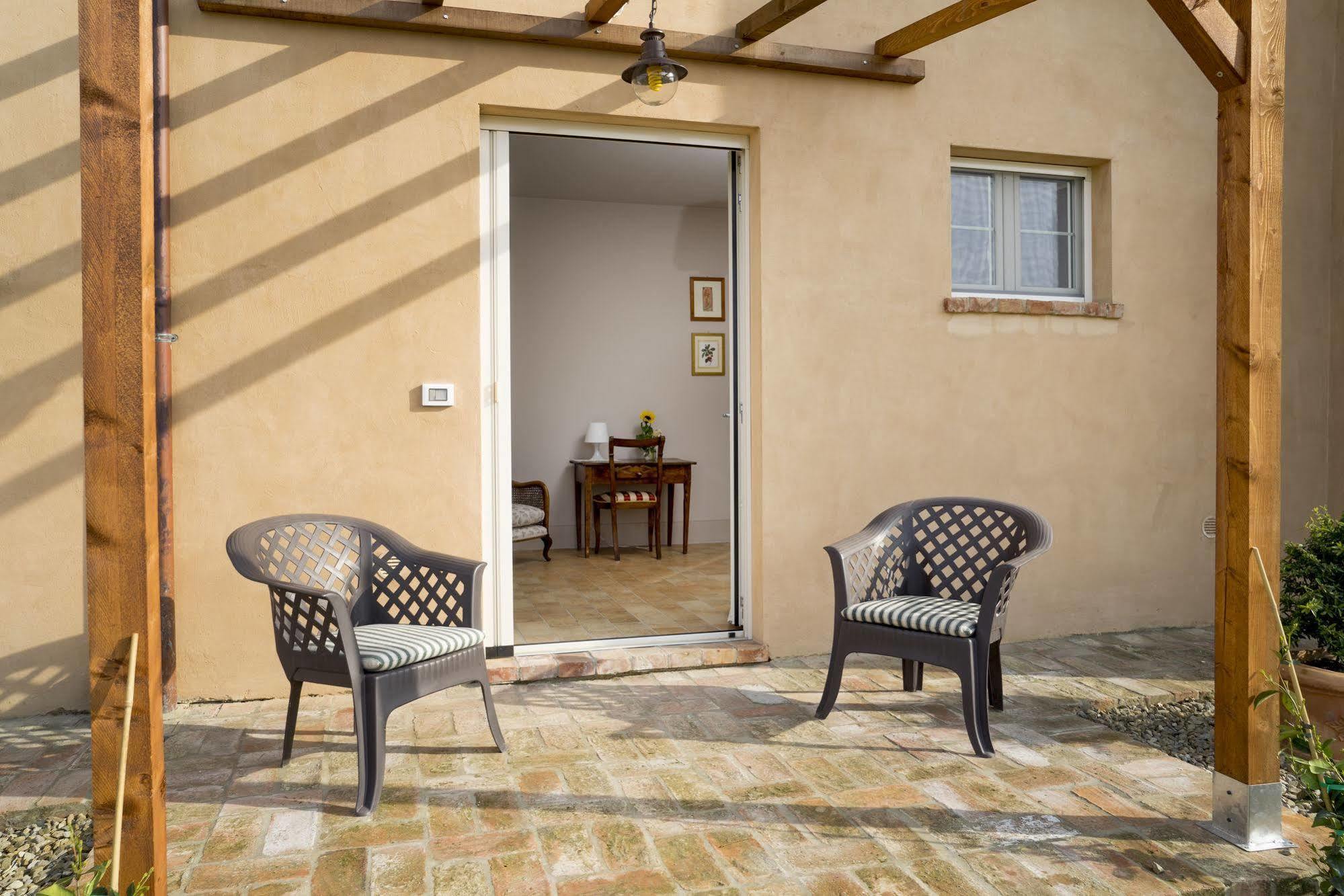 Podere Le Spighe Guest House Castroncello Екстериор снимка