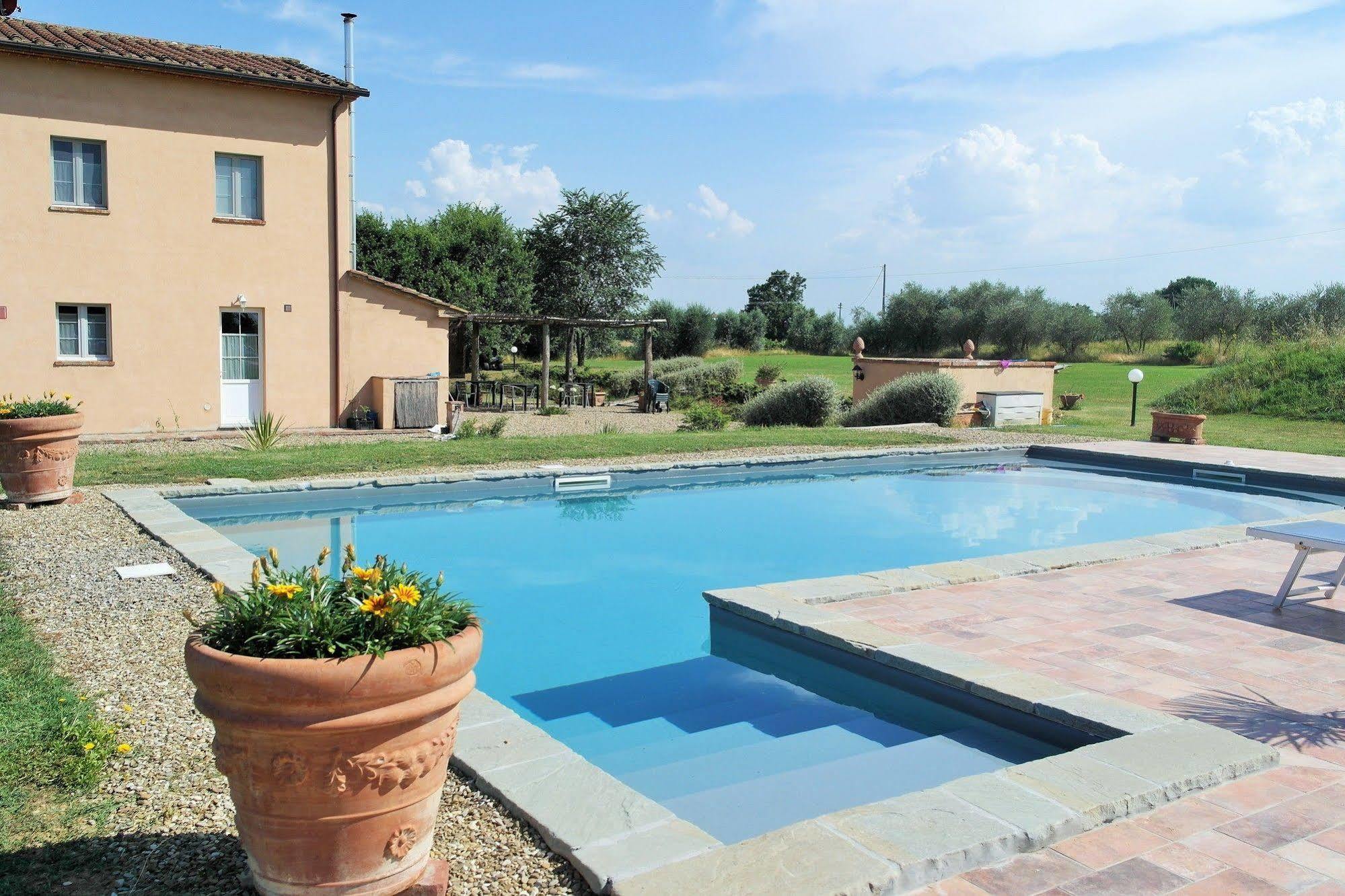 Podere Le Spighe Guest House Castroncello Екстериор снимка